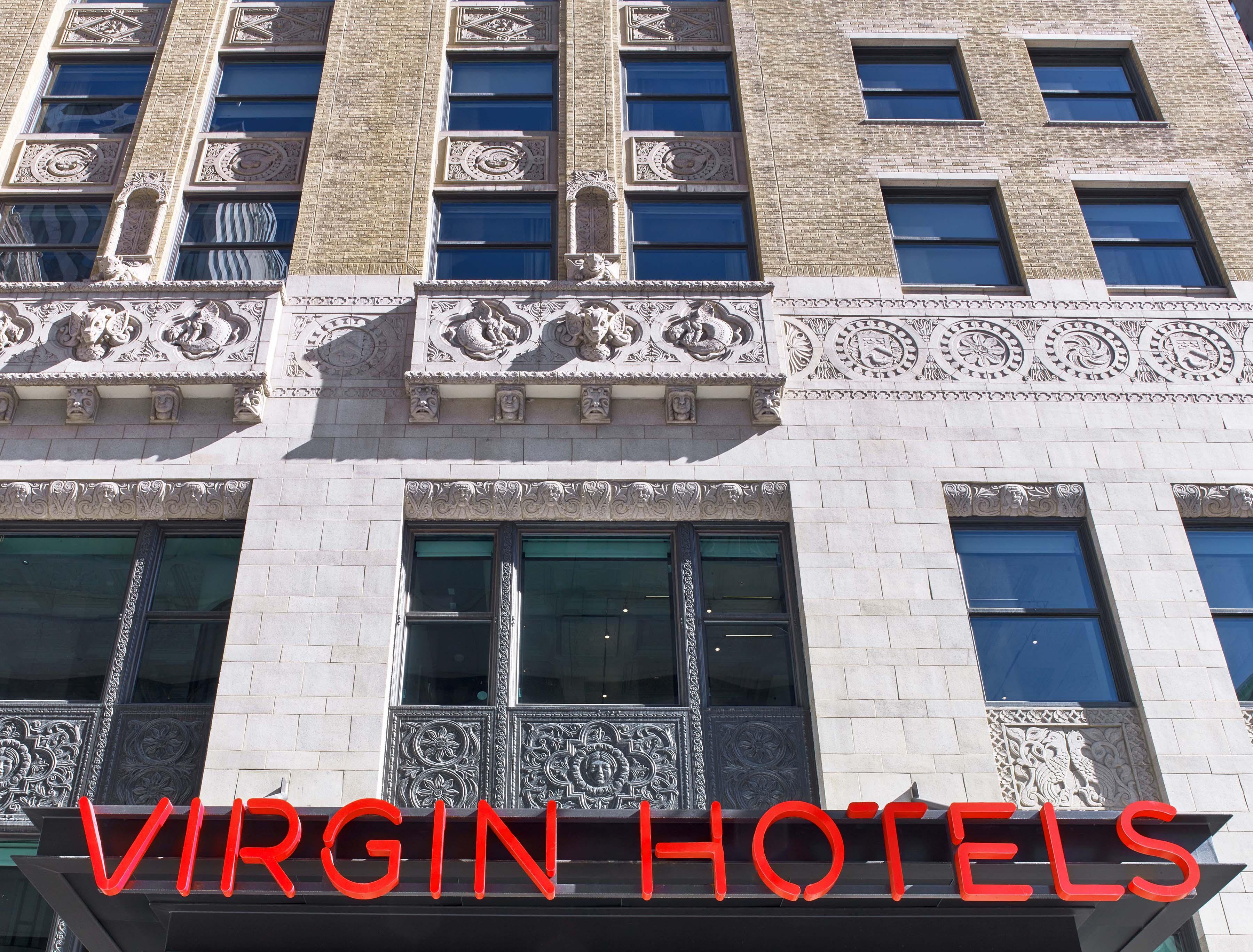 Virgin Hotels Chicago Exterior photo